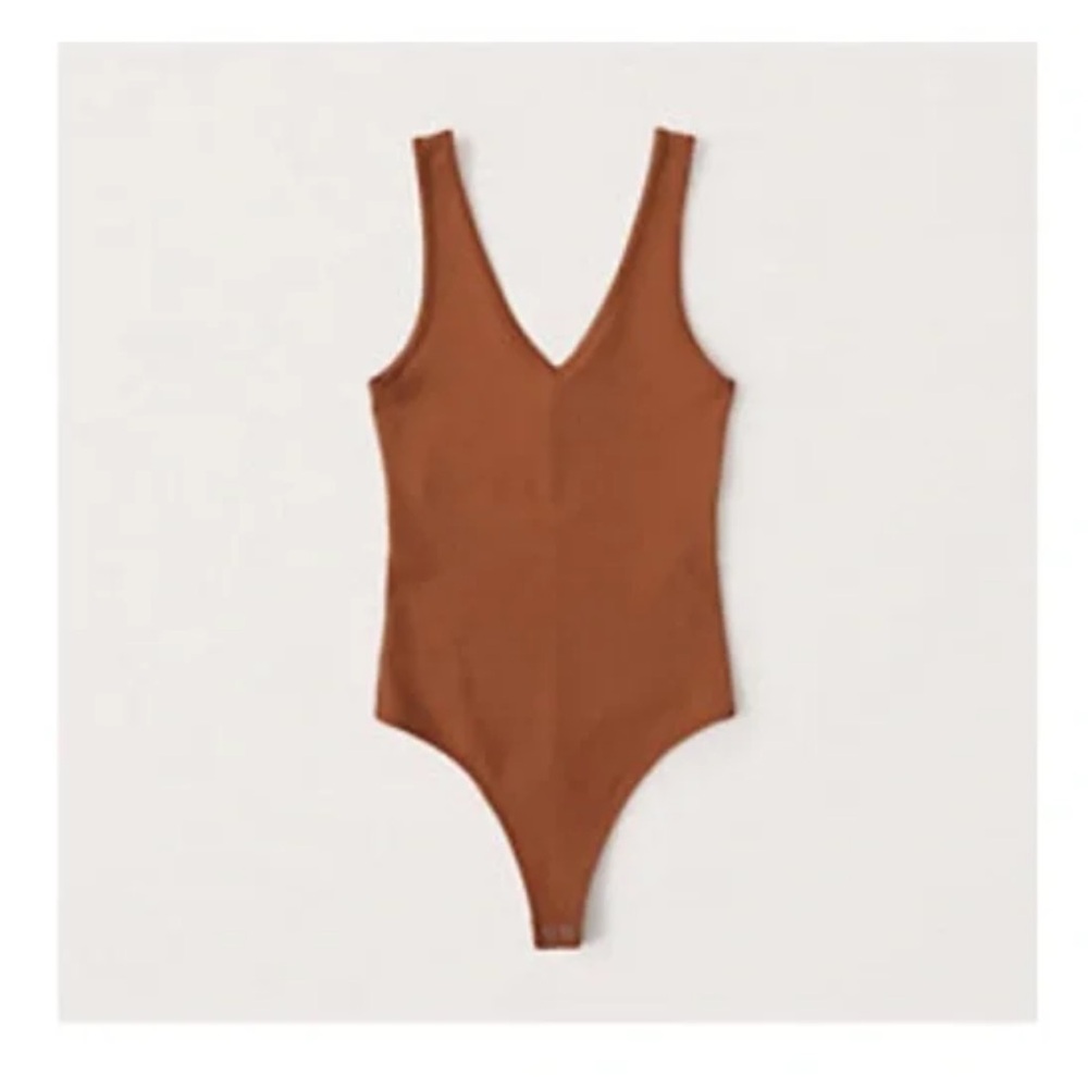 A&F Seamless V Neck Bodysuit - Picture 2 of 4